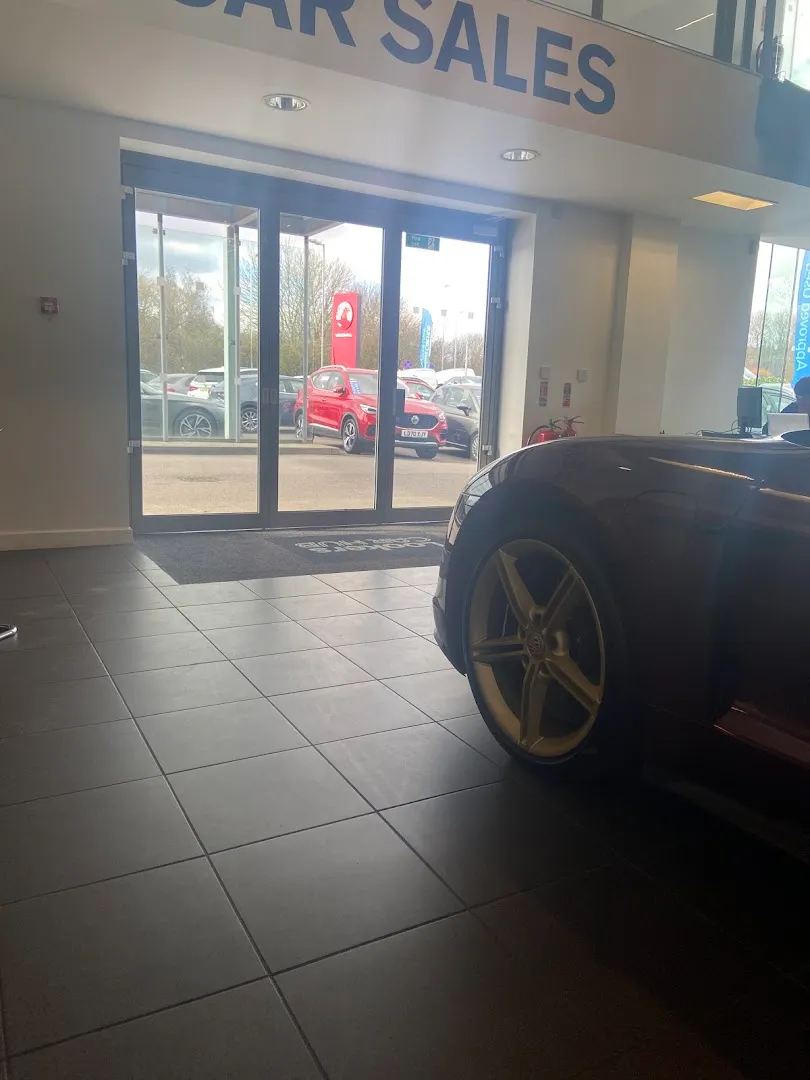 Lookers CAR HUB Birmingham — Used car dealer in Birmingham