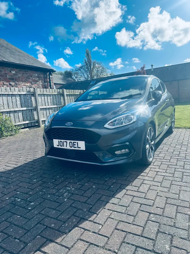 Lookers CAR HUB Middlesbrough photo 8