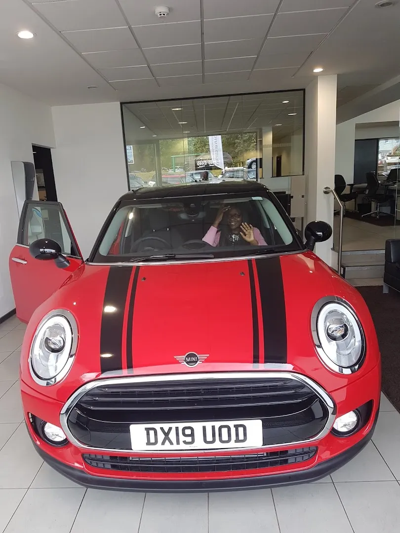 Lookers Stafford BMW photo 9