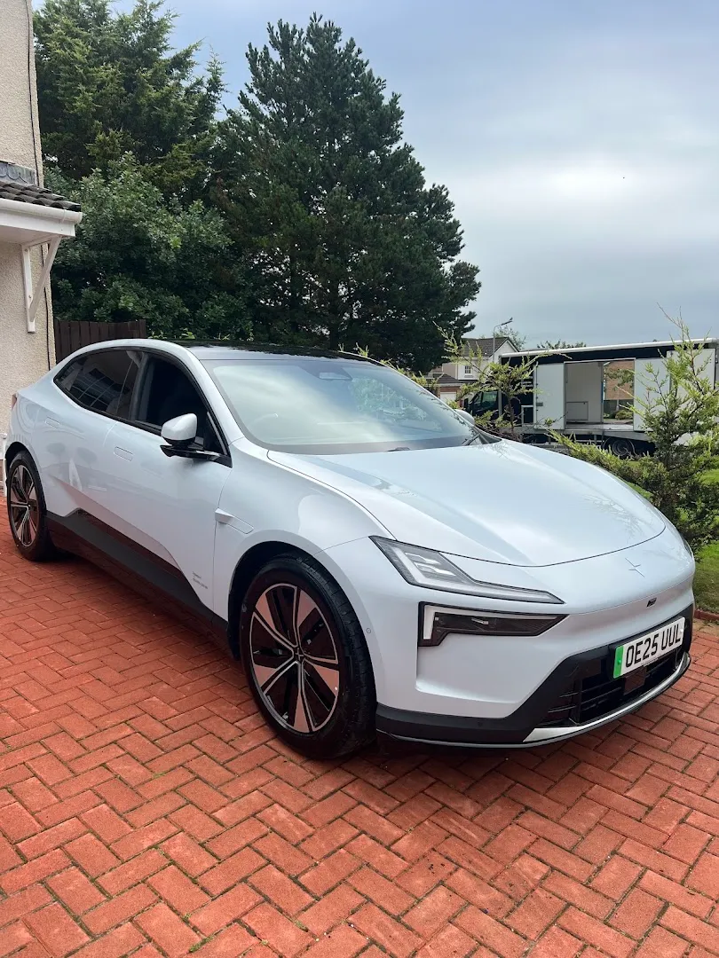 Lookers Volvo Glasgow photo 3