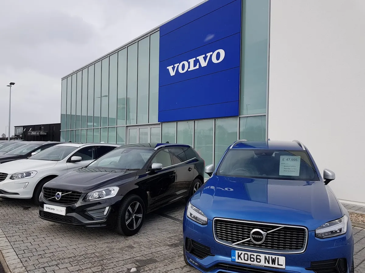Lookers Volvo Glasgow photo 7