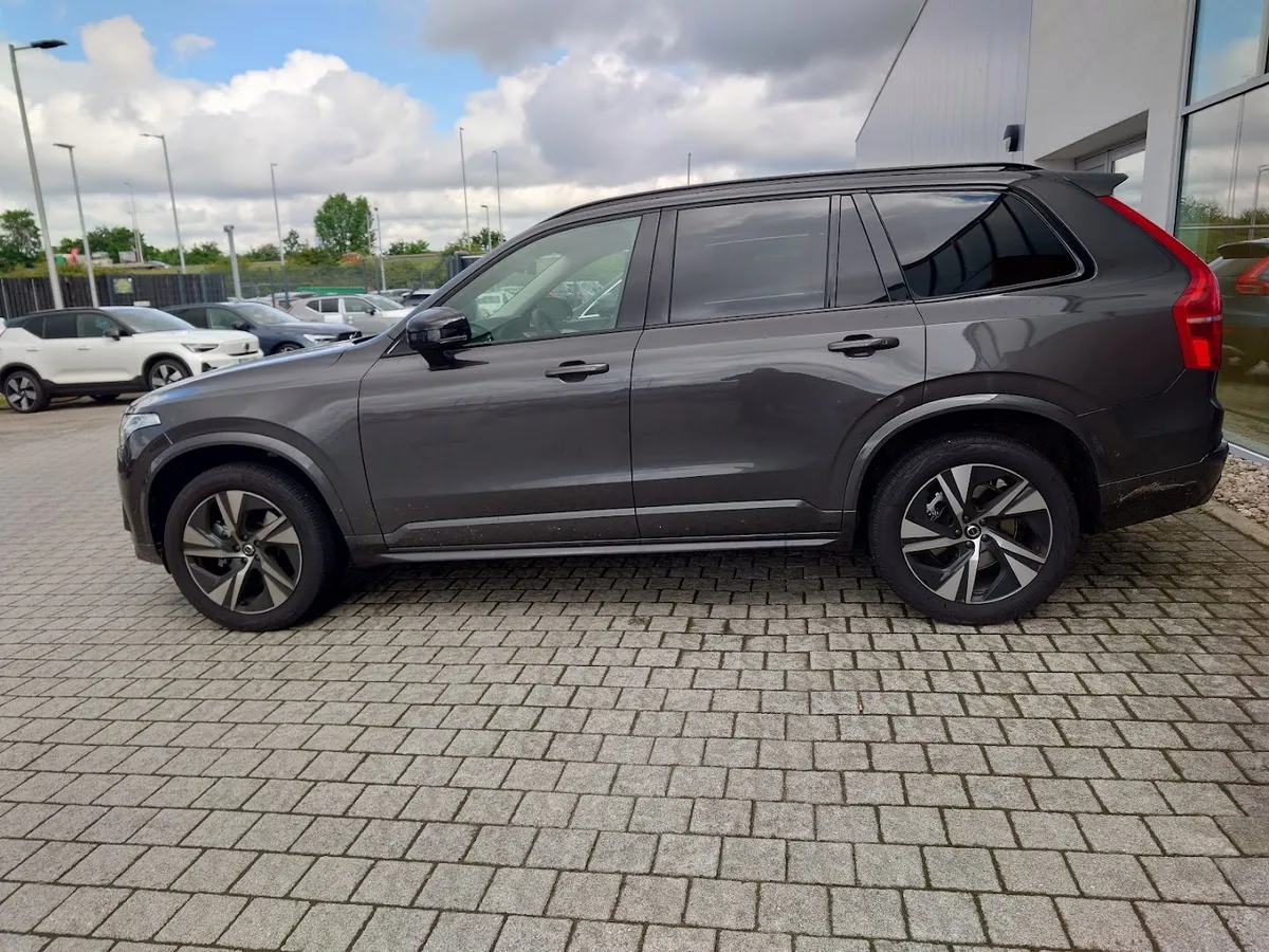 Lookers Volvo Glasgow photo 10