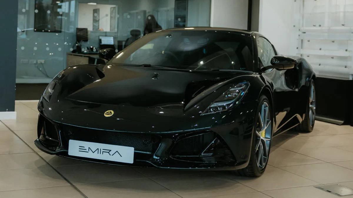 Lotus Berkshire — Car dealer in Bracknell