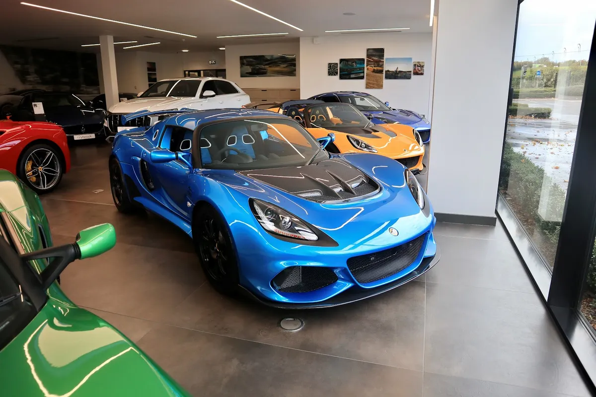 Lotus Bristol photo 5