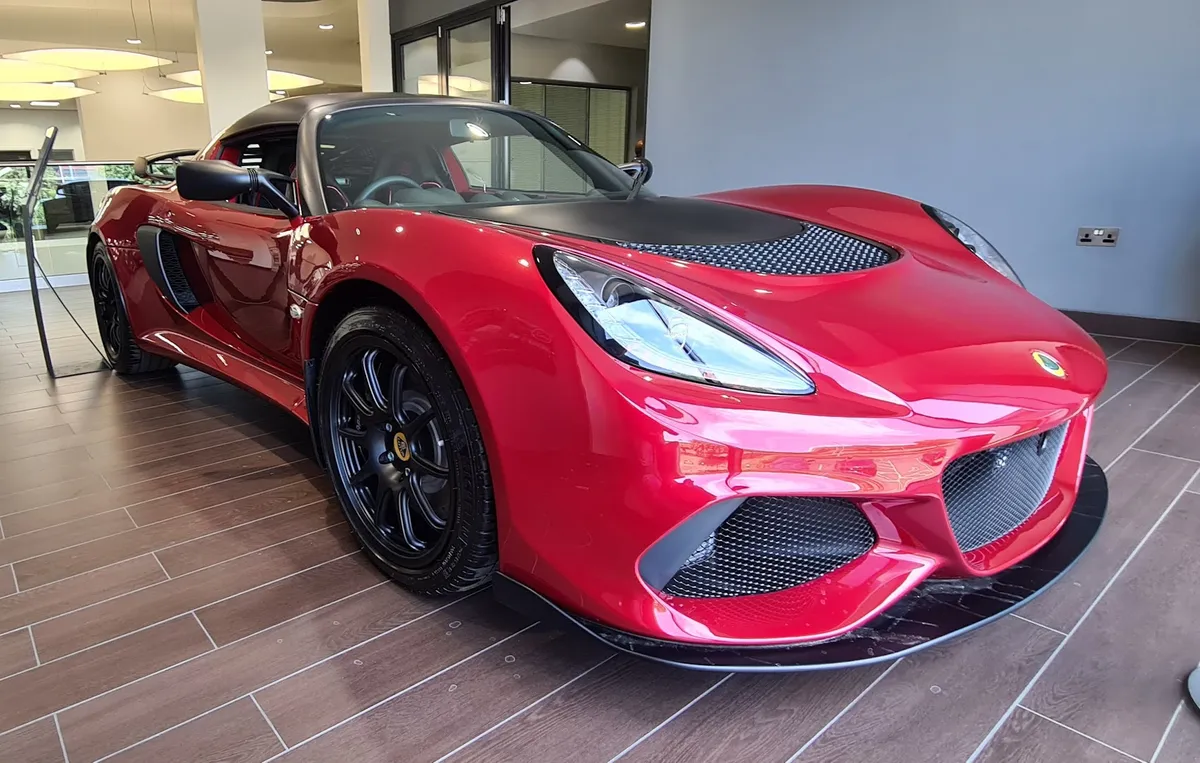 Lotus Bristol photo 7