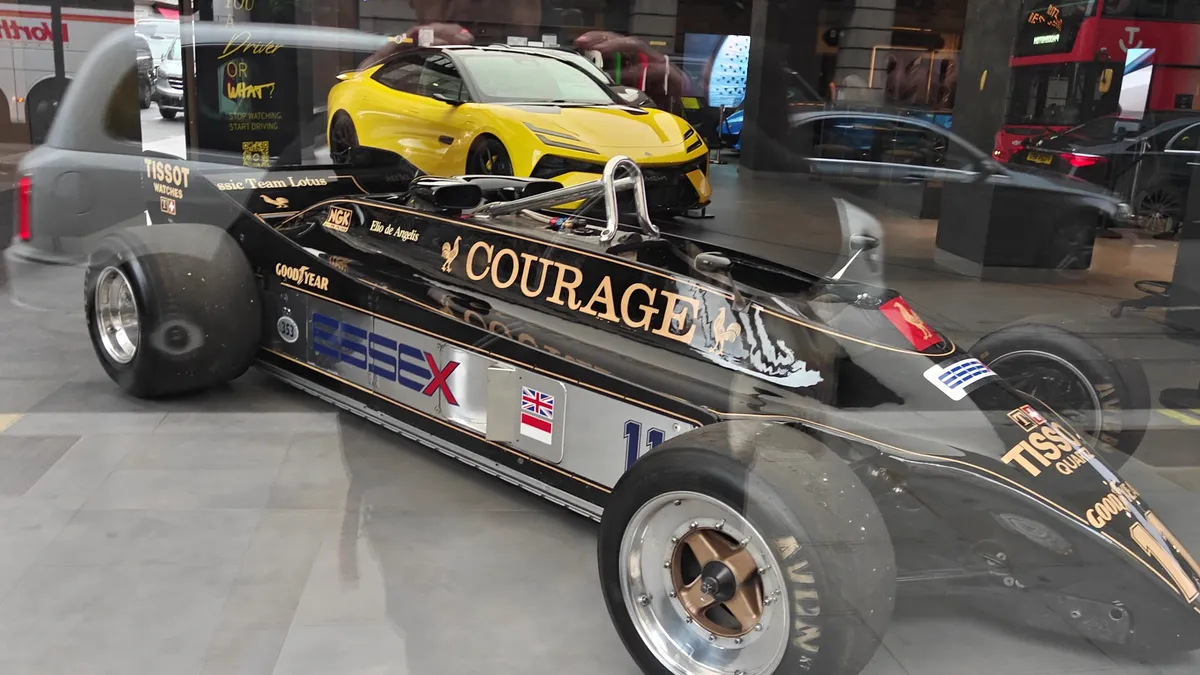 Lotus London photo 2