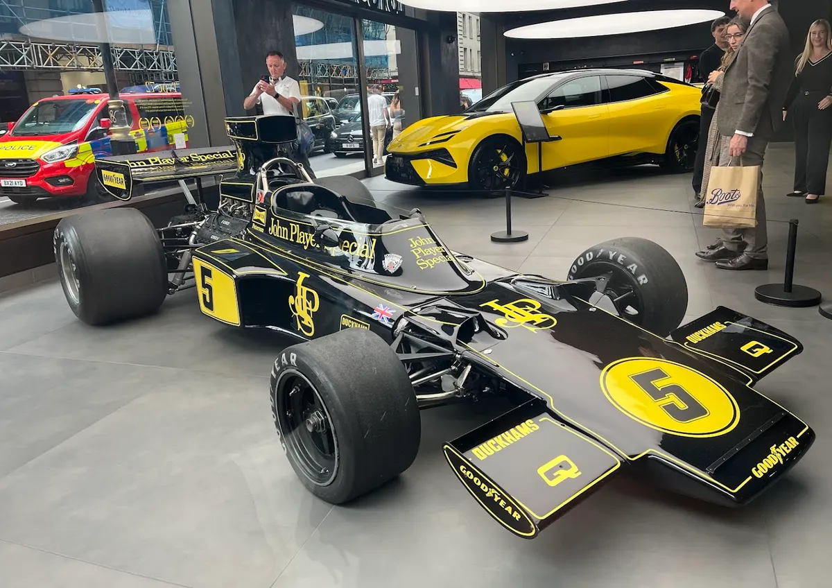 Lotus London photo 6