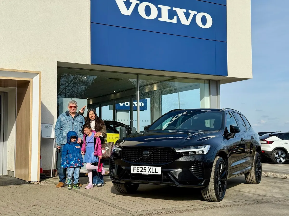 Marshall Volvo Grantham — Volvo dealer in Grantham