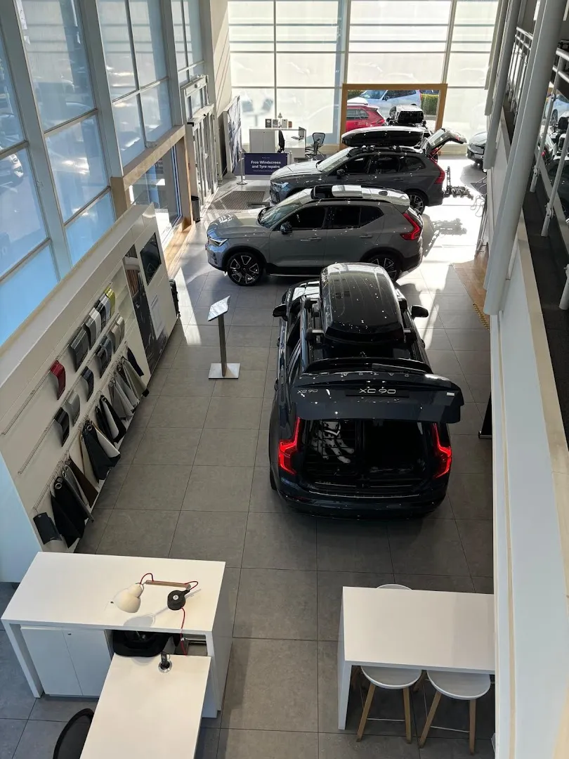 Marshall Volvo Milton Keynes photo 4