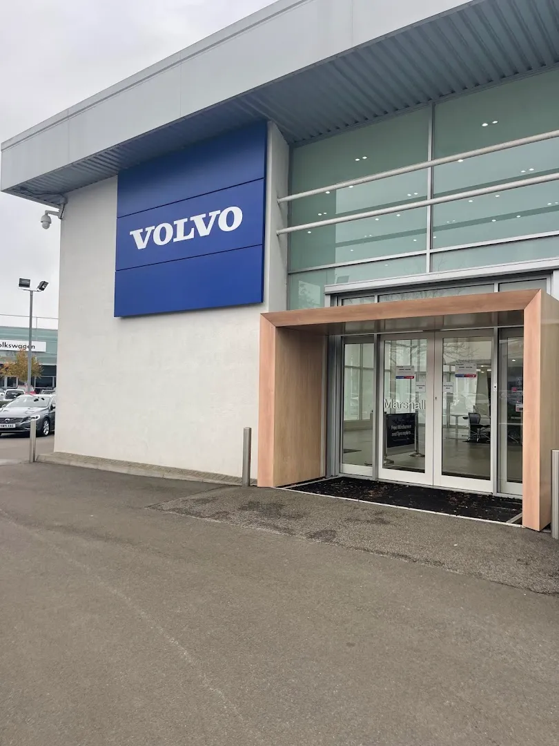 Marshall Volvo Milton Keynes photo 5