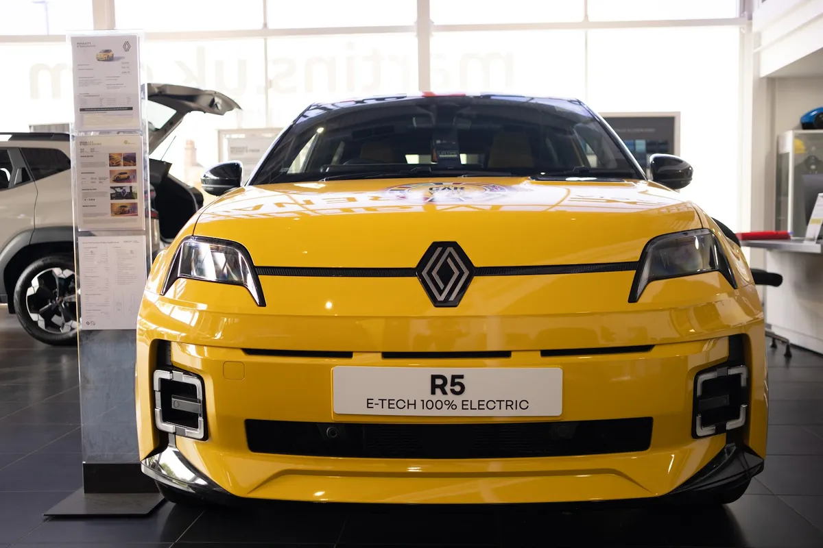 Martins Renault Reading photo 10