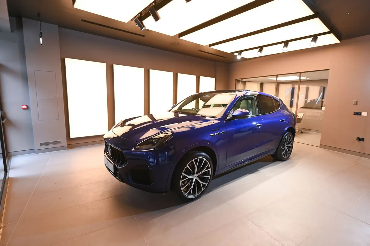 Maserati Ascot photo 10