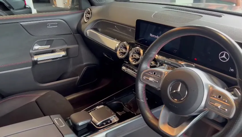 Mercedes-Benz of Reading photo 8