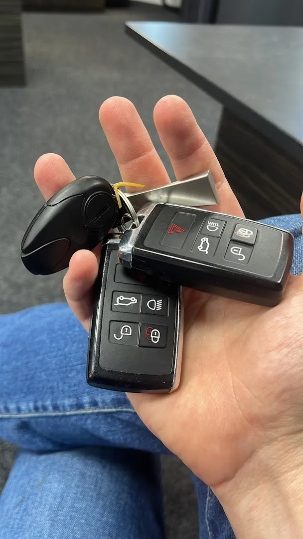 Merv Hannam photo 10