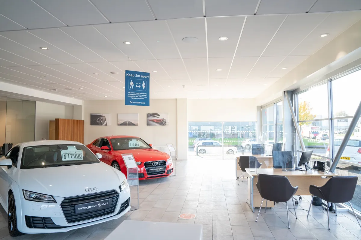 Mervyn Stewart Used Select photo 4