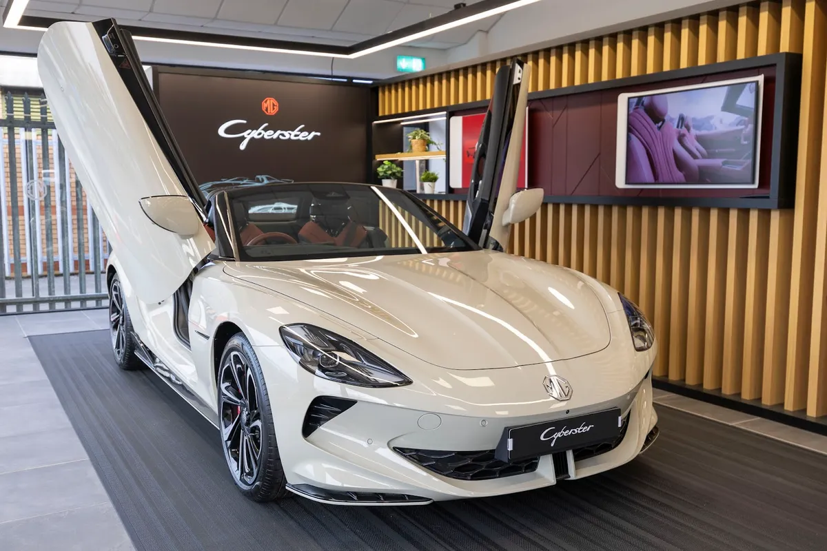 Nathaniel Cars Swansea photo 9