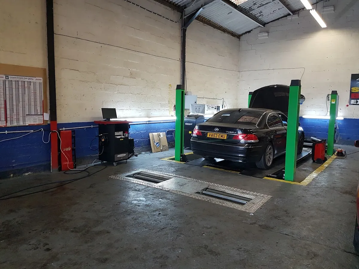 PAK Motors Glasgow LTD photo 2