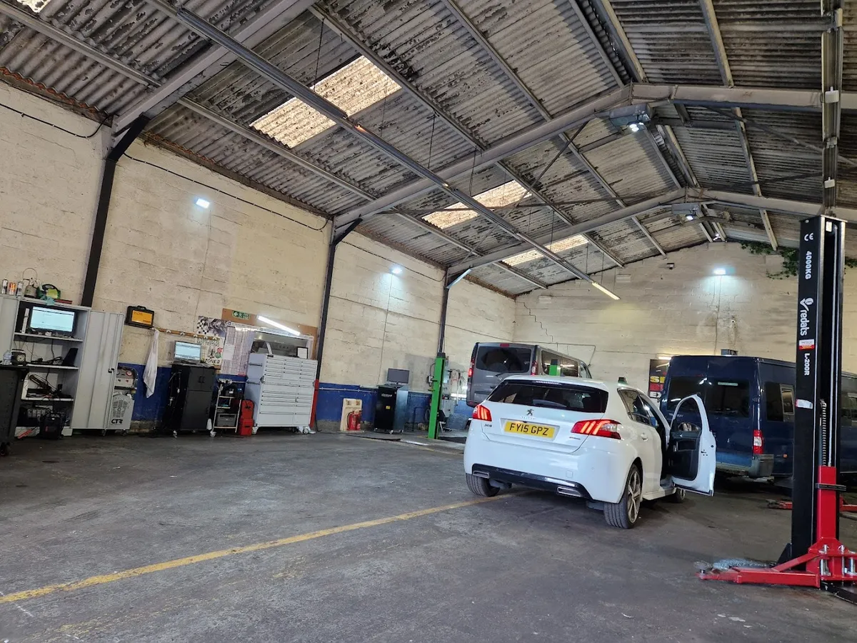 PAK Motors Glasgow LTD photo 9