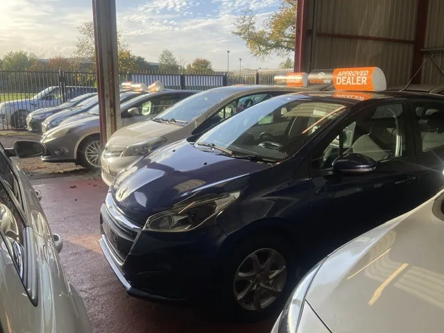 Planet Car Sales photo 4