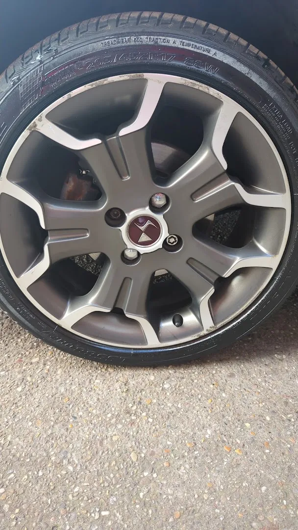 Planet Car Sales photo 5