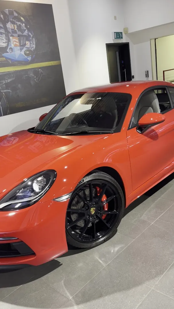 Porsche Centre Glasgow photo 2