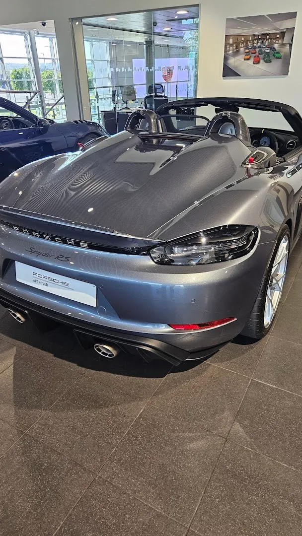 Porsche Centre Glasgow photo 3