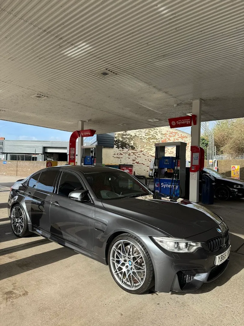 Prestige Motors (UK) Ltd photo 7