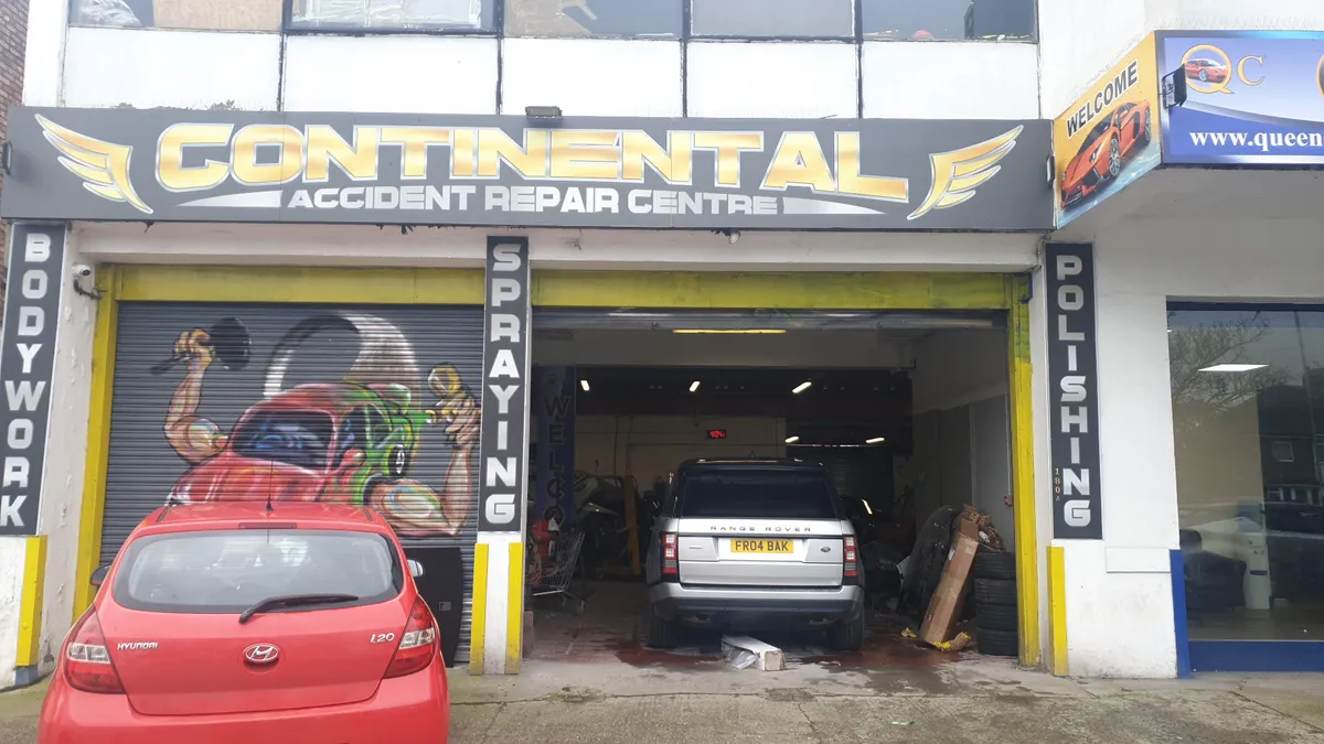 Queens car centre — Used car dealer in Liverpool