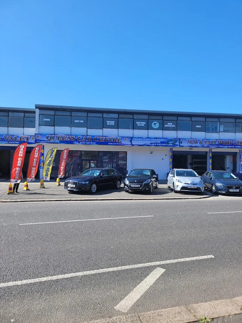 Queens car centre photo 8