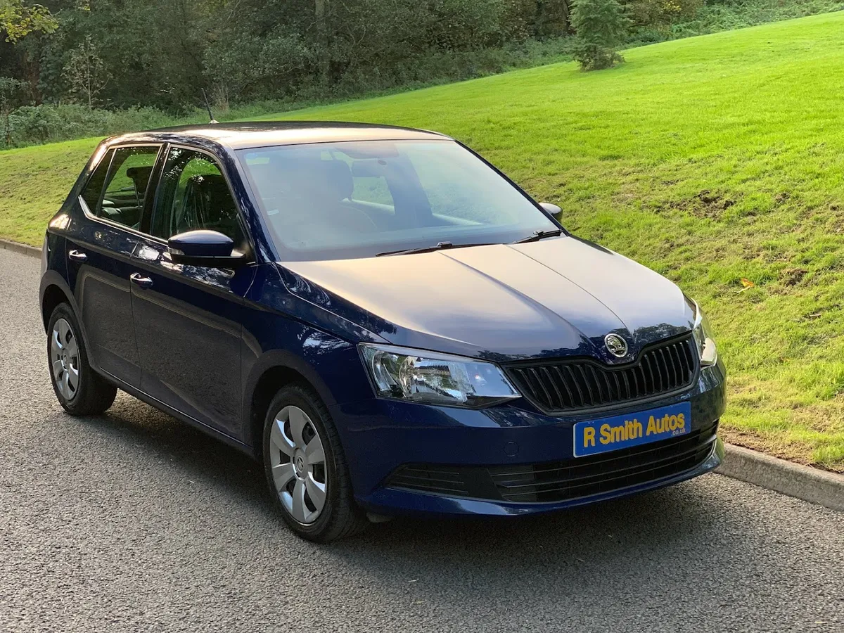 R Smith Autos photo 4