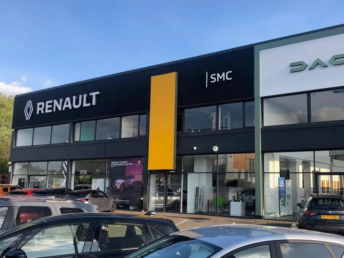 Renault Aldershot SMC — Renault dealer in Aldershot