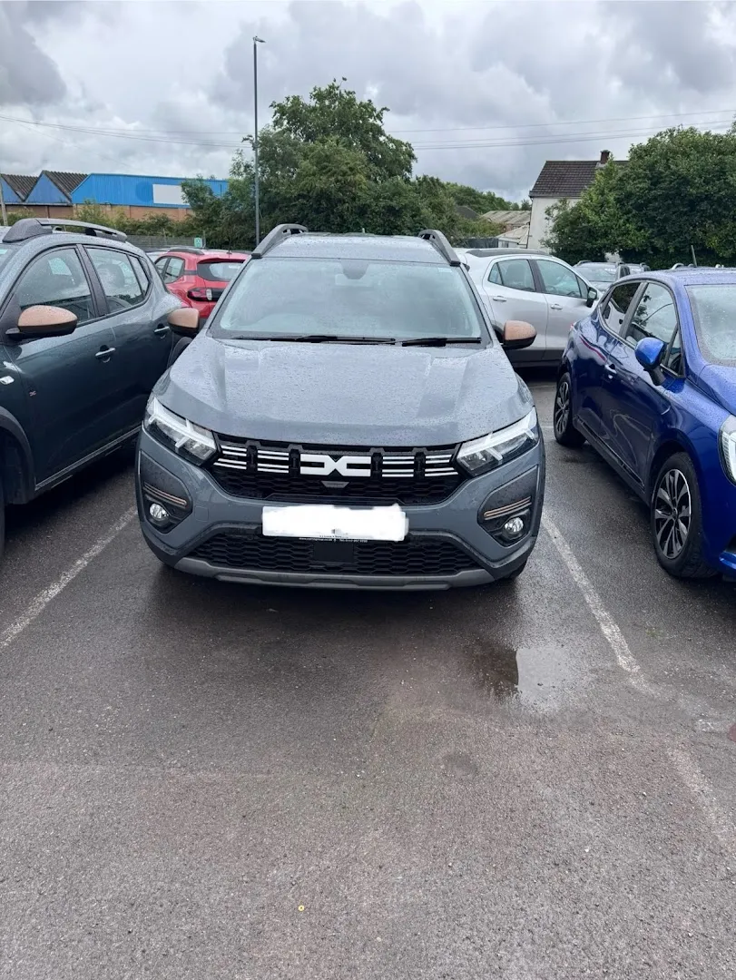 Renault Bristol East photo 7