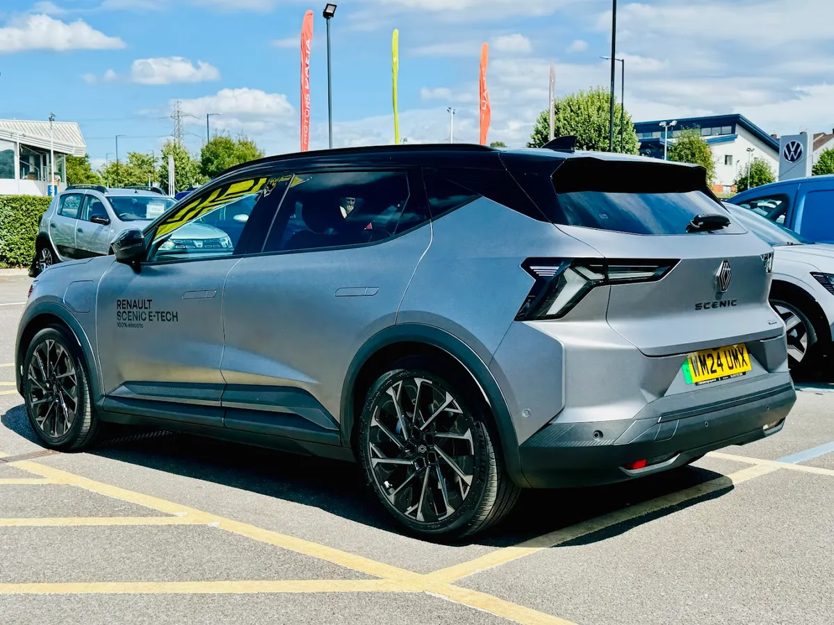 Renault Bristol photo 5