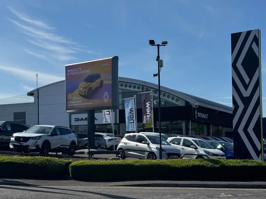 Renault Bristol photo 8