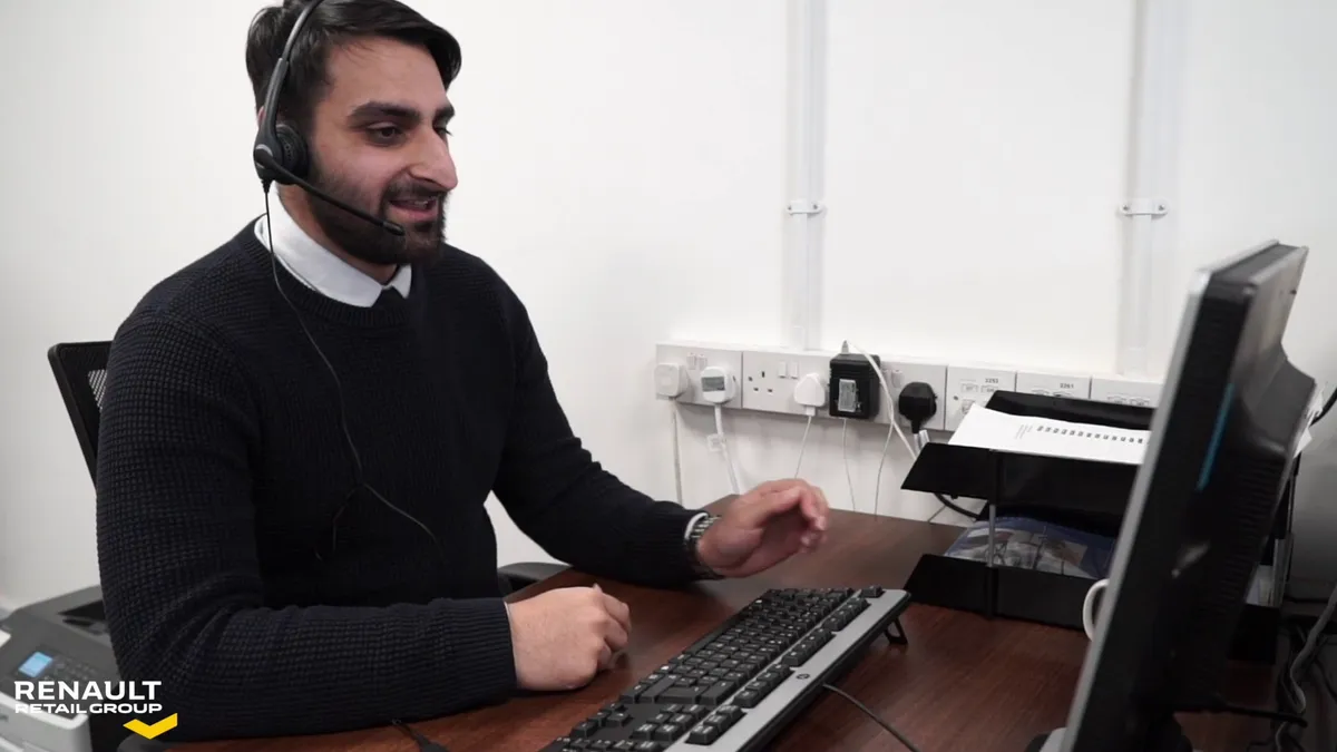 Renault Cardiff photo 8