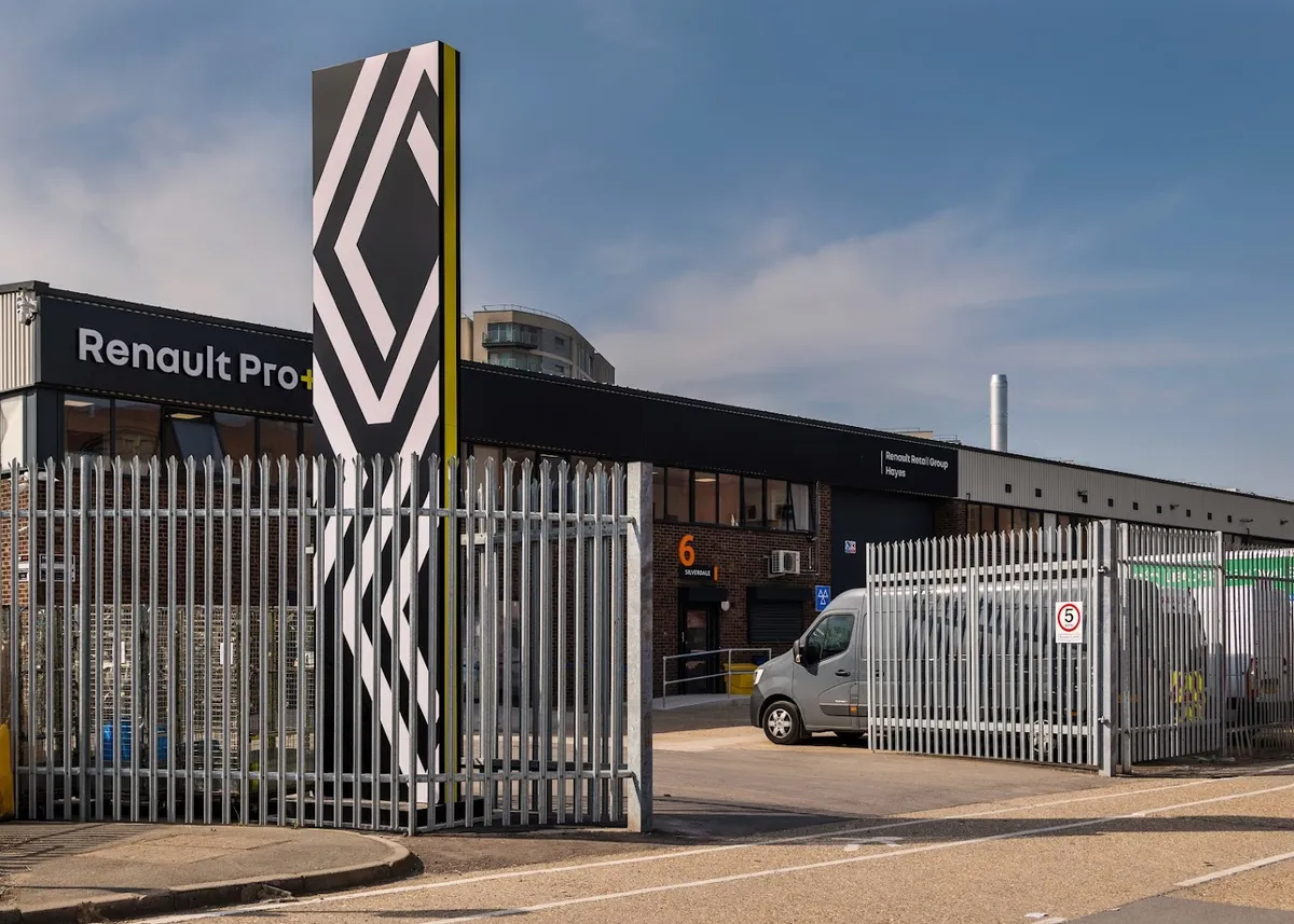 Renault Hayes — Renault dealer in Hayes