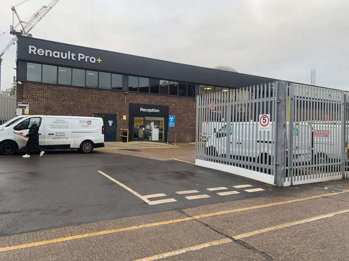 Renault Hayes photo 4