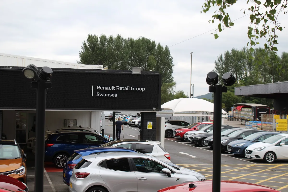 Renault Swansea — Renault dealer in Swansea