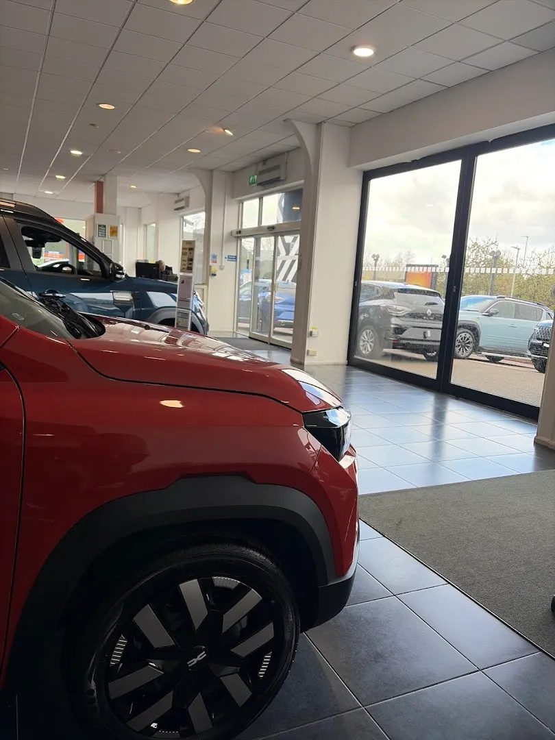 Renault Watford photo 4