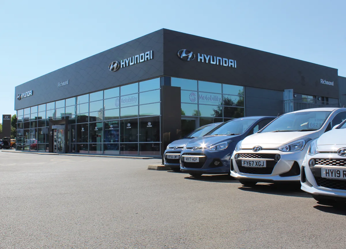 Richmond Hyundai Portsmouth photo 2