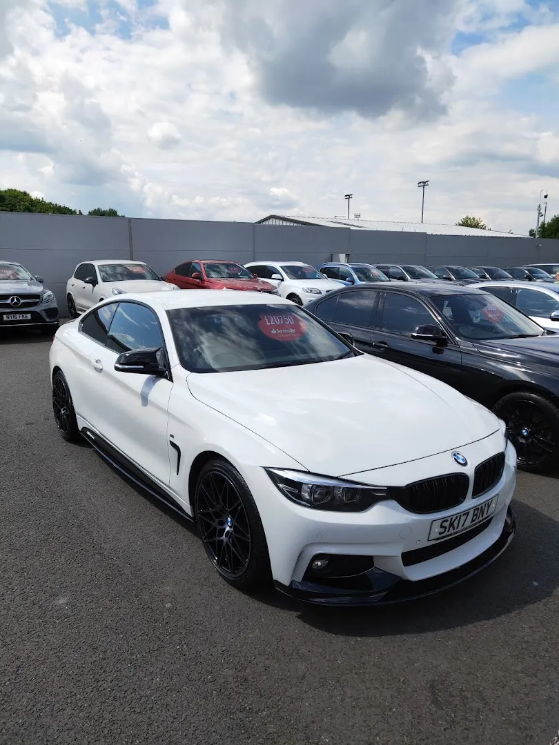 Riverside Car Sales photo 4