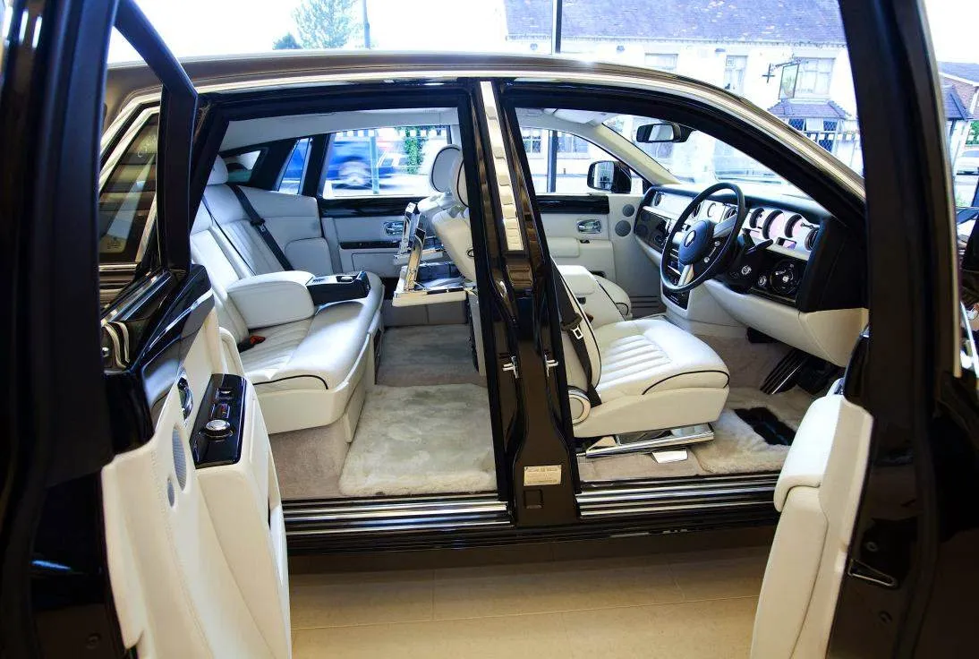 Rolls-Royce Motor Cars Birmingham (Ryland) photo 10