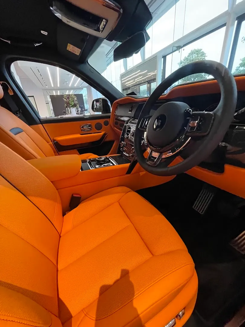 Rolls-Royce Motor Cars Leeds photo 3