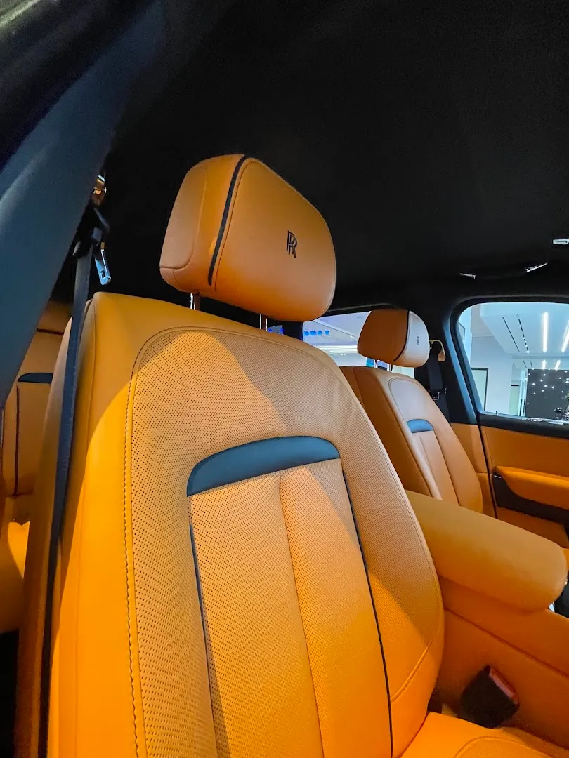 Rolls-Royce Motor Cars Leeds photo 10