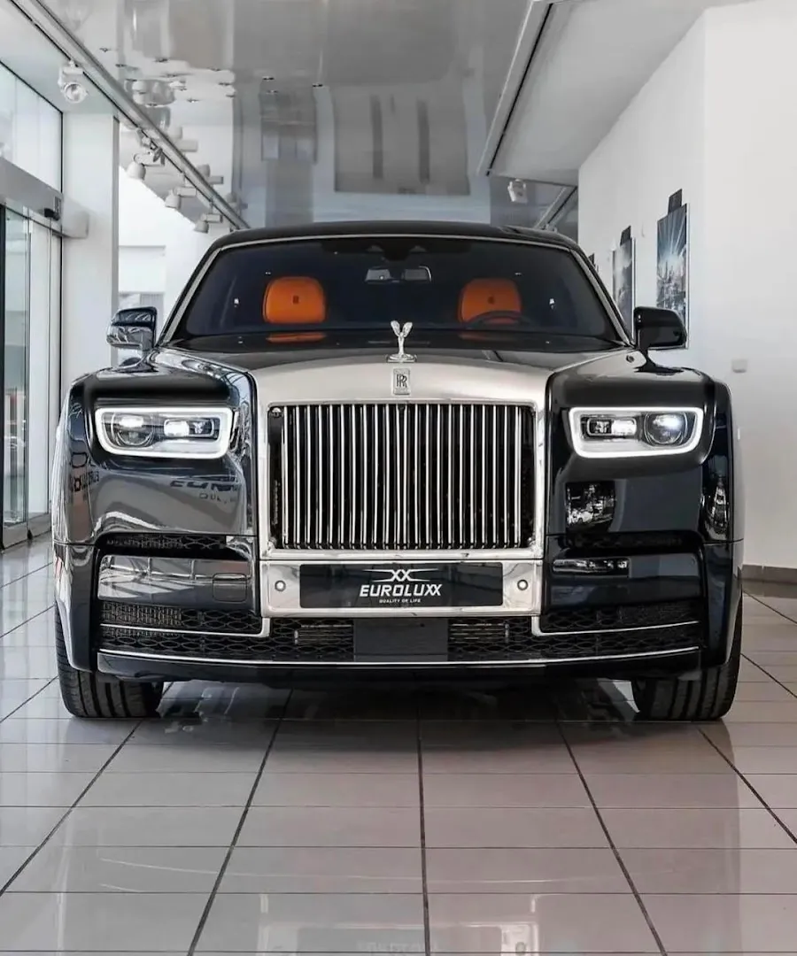 Rolls-Royce Motor Cars Limited — Car manufacturer in Chichester
