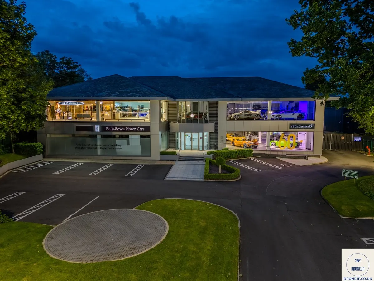 Rolls-Royce Motor Cars Manchester photo 7