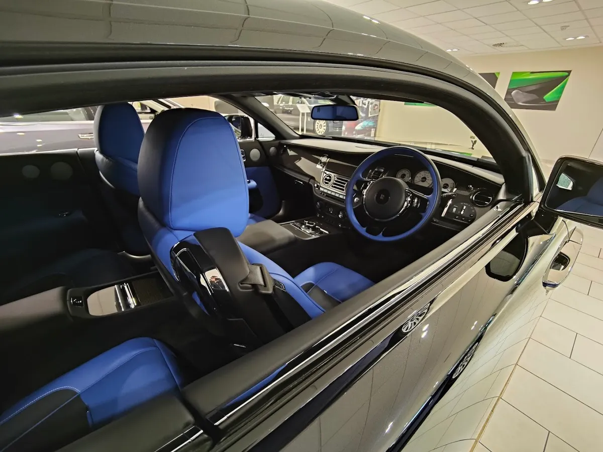 Rolls-Royce Motor Cars Manchester photo 10