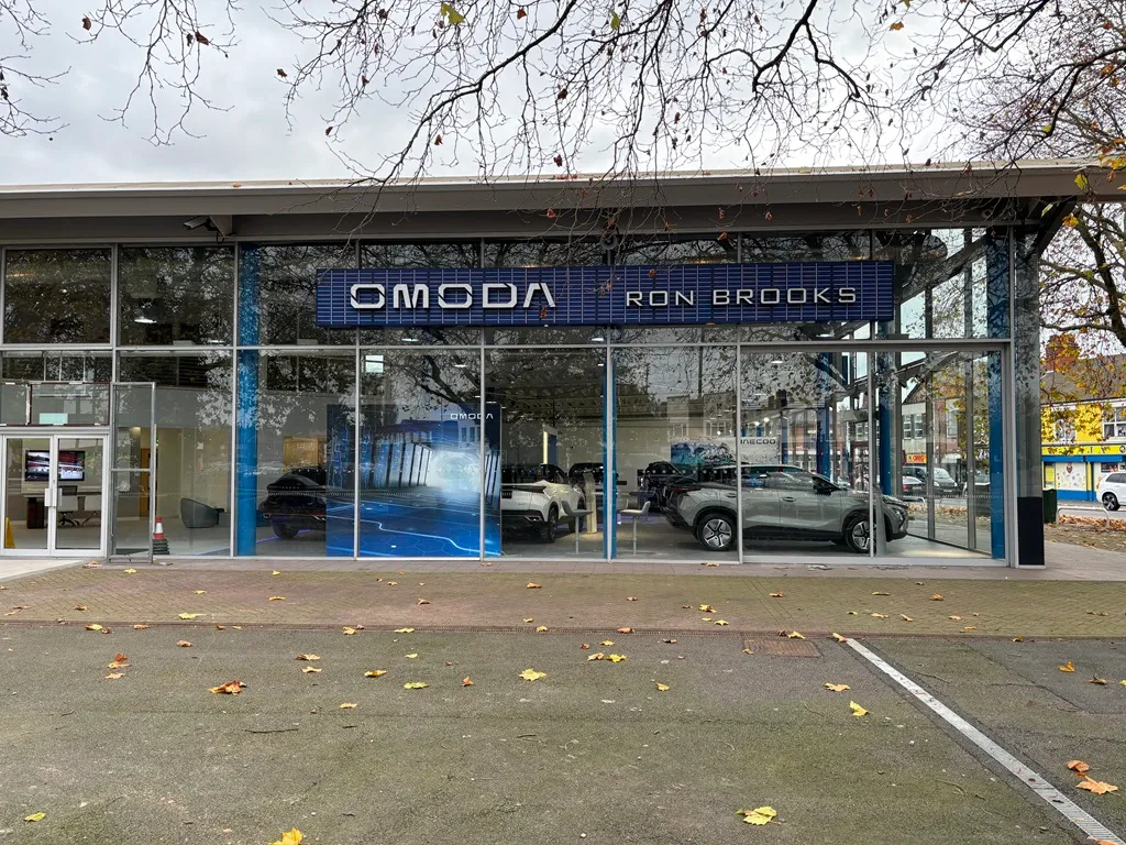 Ron Brooks Omoda Jaecoo Leicester photo 2