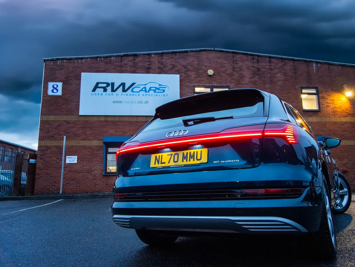 RW Cars - Showroom photo 5