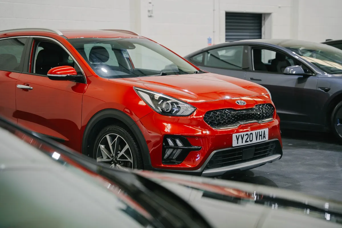 RW Cars - Showroom photo 6